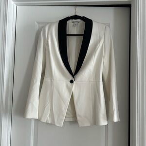 White House Black market women’s blazer